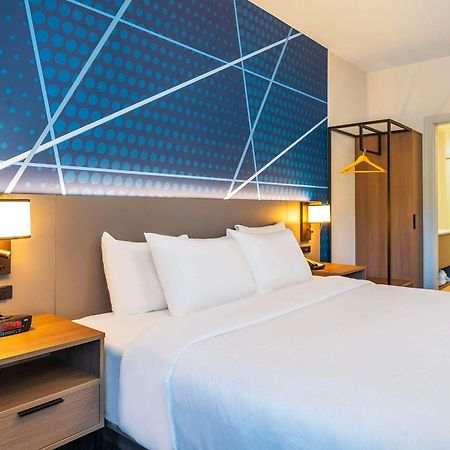 Comfort Suites Kelowna Ngoại thất bức ảnh