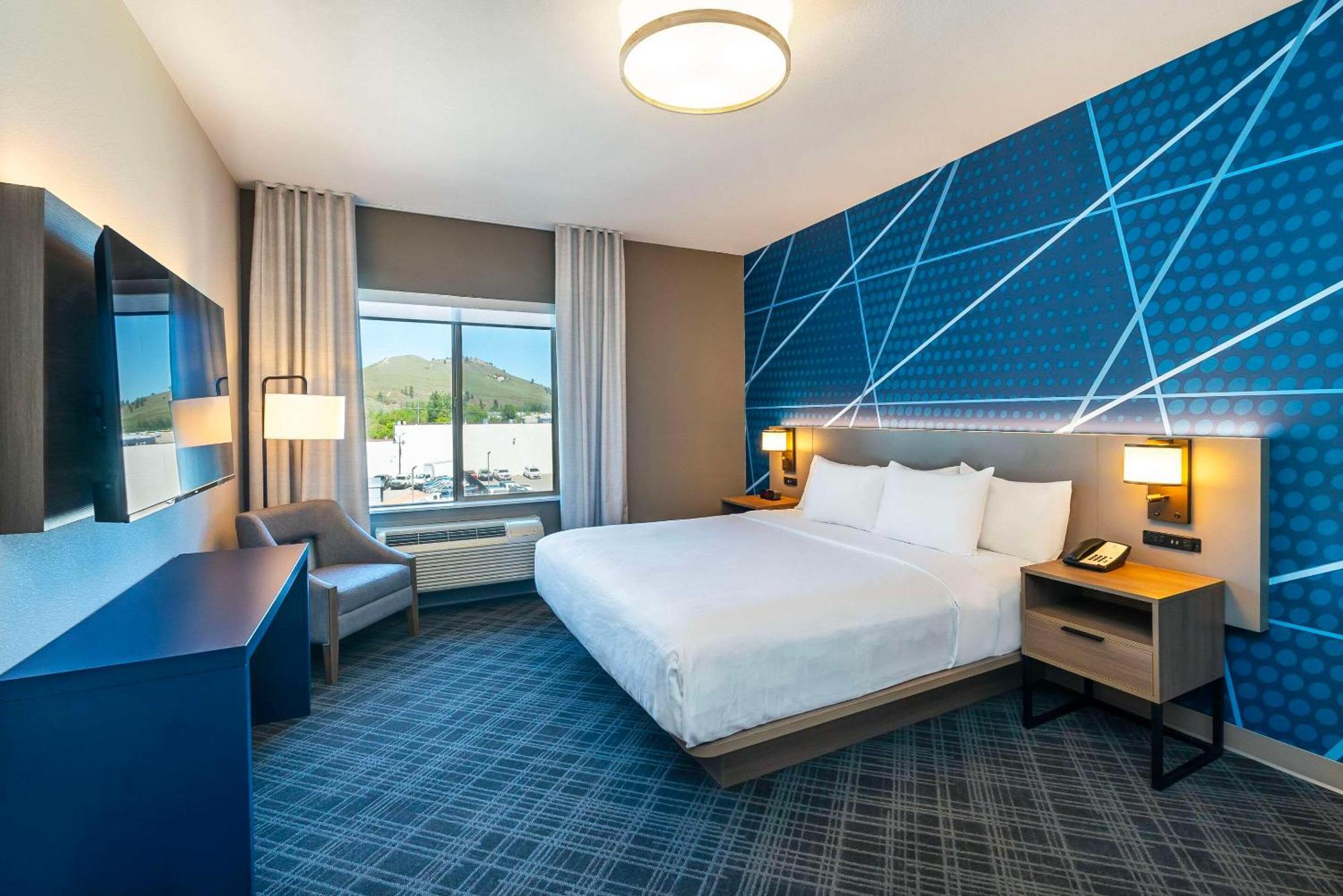 Comfort Suites Kelowna Ngoại thất bức ảnh
