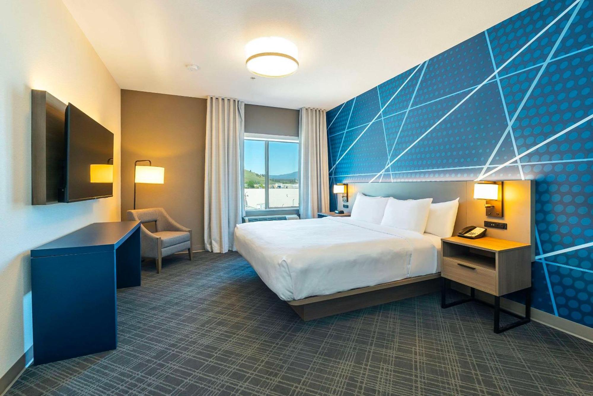 Comfort Suites Kelowna Ngoại thất bức ảnh