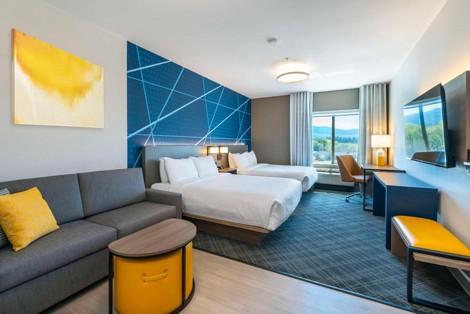 Comfort Suites Kelowna Ngoại thất bức ảnh