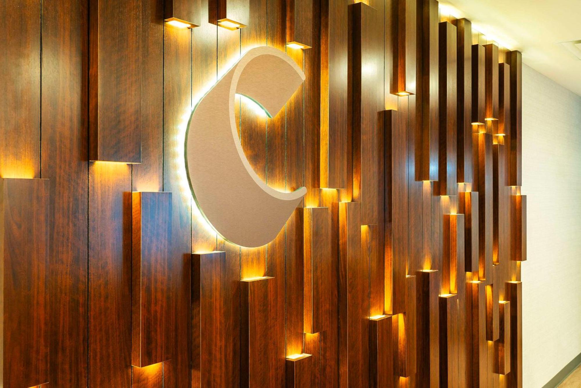 Comfort Suites Kelowna Ngoại thất bức ảnh